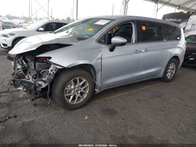 2023 CHRYSLER PACIFICA TOURING L 2