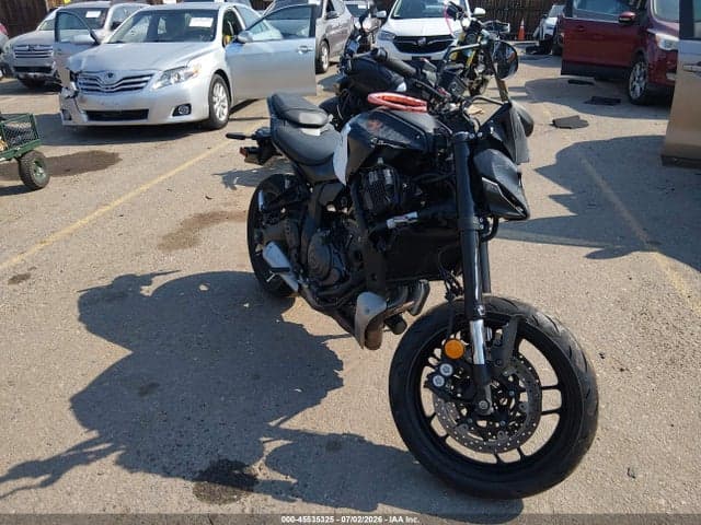 2025 YAMAHA MTN690 - 1
