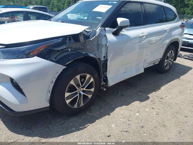 2022 TOYOTA HIGHLANDER XLE 6