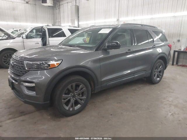 2022 FORD EXPLORER XLT 2