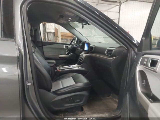 2022 FORD EXPLORER XLT 5