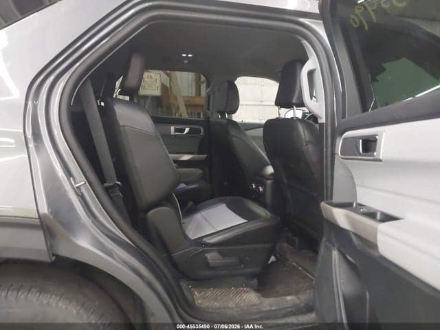 2022 FORD EXPLORER XLT 8