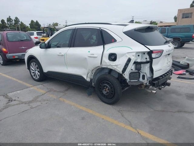 2022 FORD ESCAPE TITANIUM 3