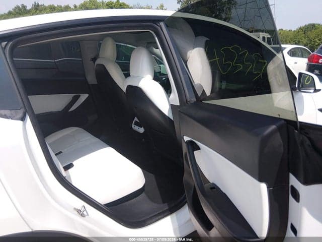 2021 TESLA MODEL Y LONG RANGE DUAL MOTOR ALL-WHEEL DRIVE 8