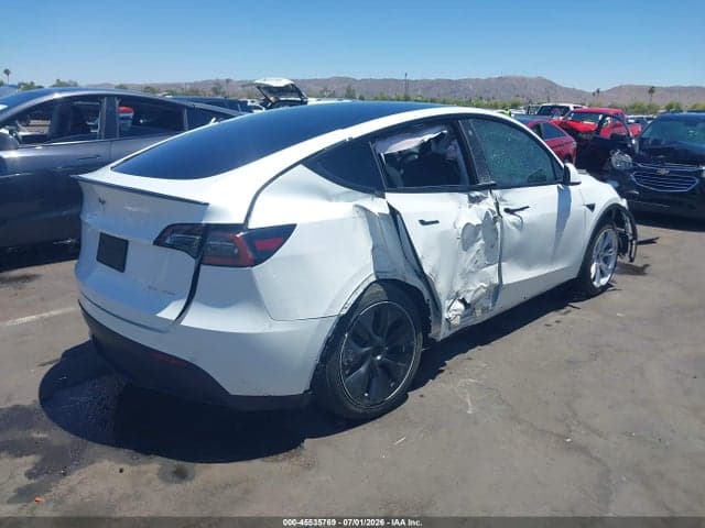 2023 TESLA MODEL Y 4