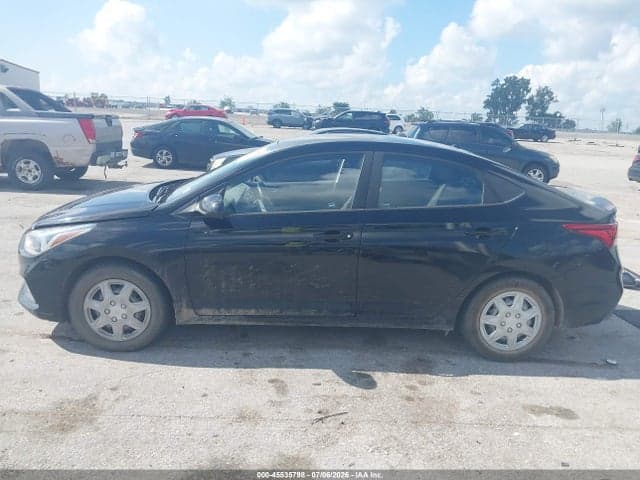 2018 HYUNDAI ACCENT SE 14