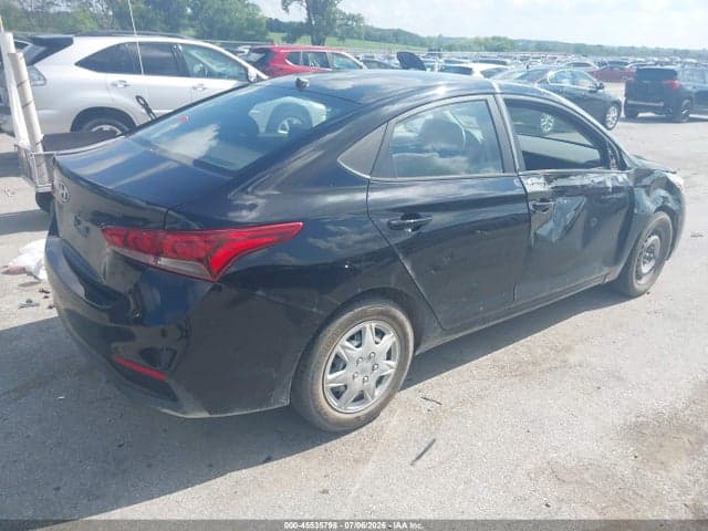 2018 HYUNDAI ACCENT SE 4