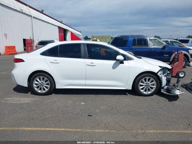 2022 TOYOTA COROLLA XLE 14