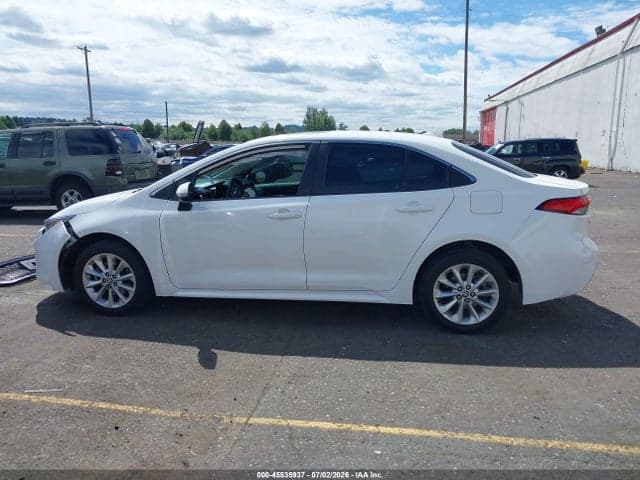 2022 TOYOTA COROLLA XLE 15