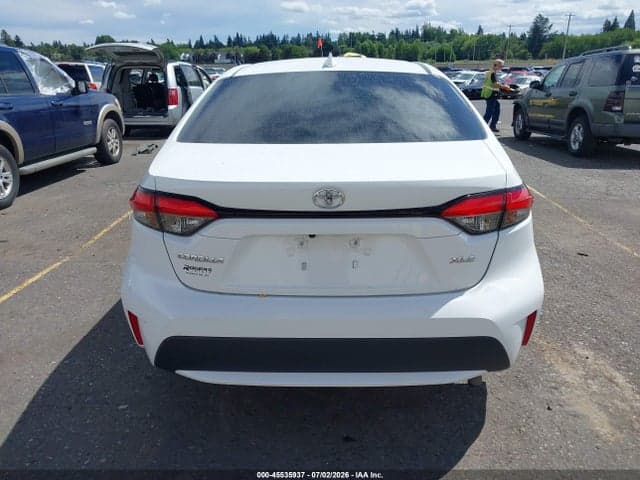 2022 TOYOTA COROLLA XLE 17