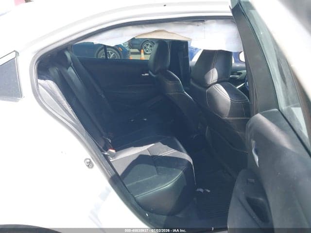2022 TOYOTA COROLLA XLE 8
