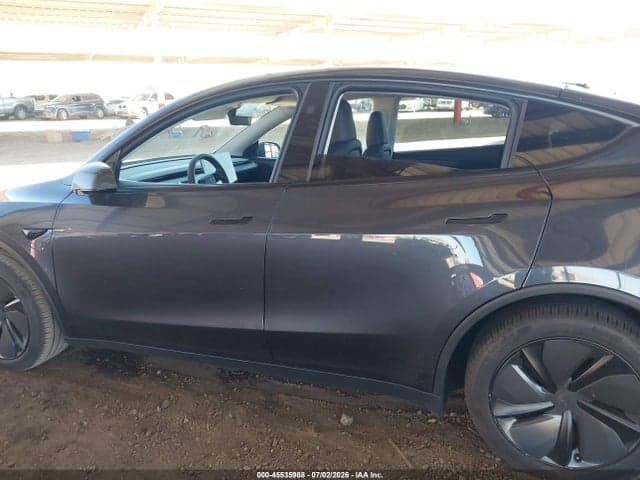 2026 TESLA MODEL Y 13