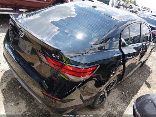 2022 NISSAN SENTRA SR XTRONIC CVT 4
