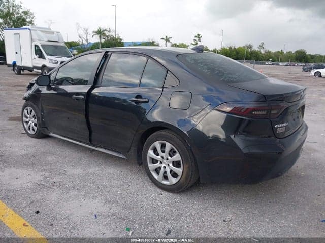 2021 TOYOTA COROLLA LE 3