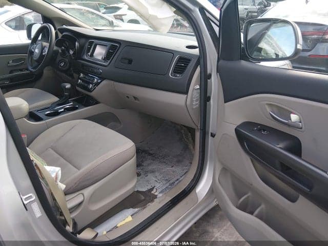 2019 KIA SEDONA LX 5