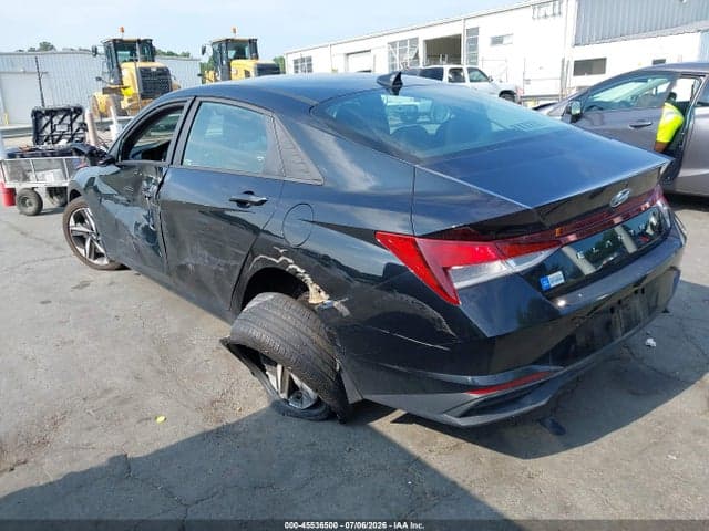 2023 HYUNDAI ELANTRA SEL 3