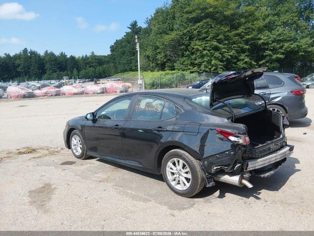 2025 TOYOTA CAMRY LE 3