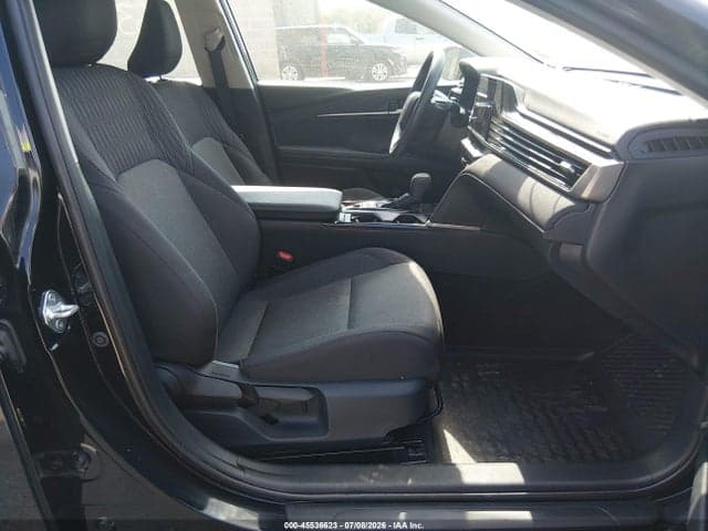 2025 TOYOTA CAMRY LE 5