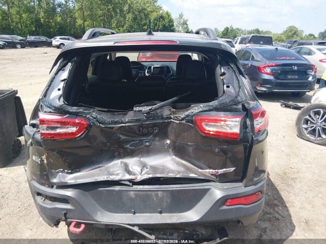 2017 JEEP CHEROKEE TRAILHAWK 16