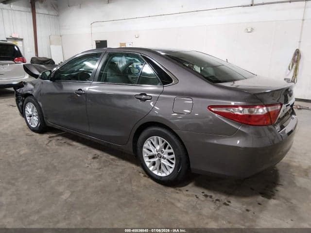 2017 TOYOTA CAMRY LE 3