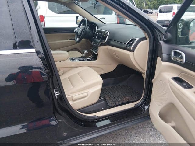 2019 JEEP GRAND CHEROKEE LAREDO E 4X4 5