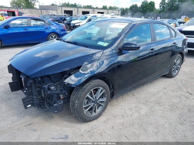 2023 KIA FORTE LXS 2