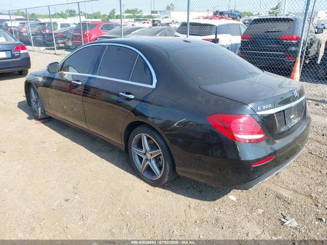 2017 MERCEDES-BENZ E 300 4MATIC 3