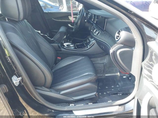 2017 MERCEDES-BENZ E 300 4MATIC 5