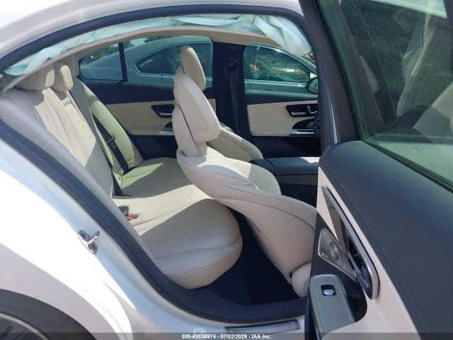 2024 MERCEDES-BENZ E 350 8