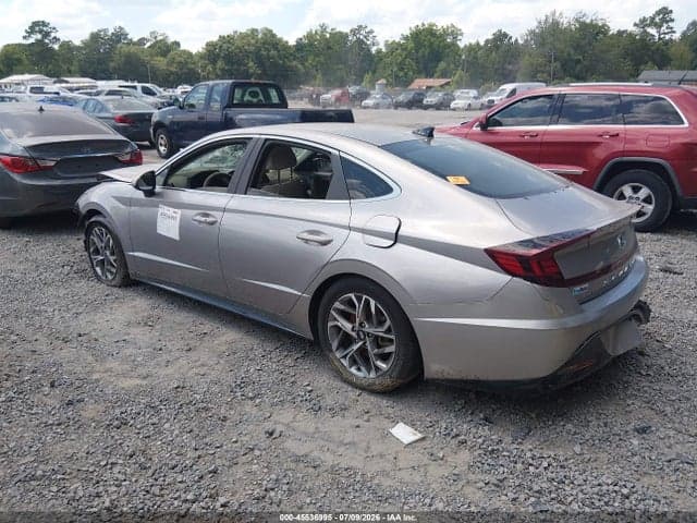 2021 HYUNDAI SONATA SEL 3