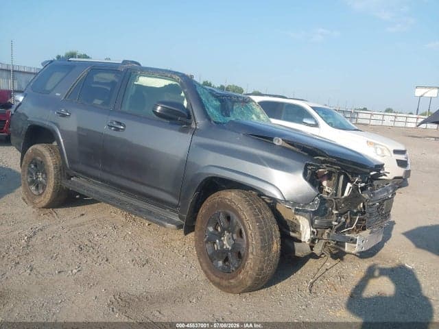 2022 TOYOTA 4RUNNER SR5 - 1