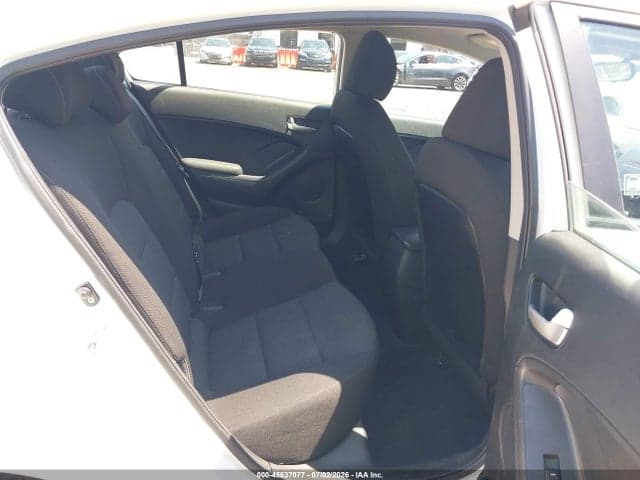 2017 KIA FORTE LX 8