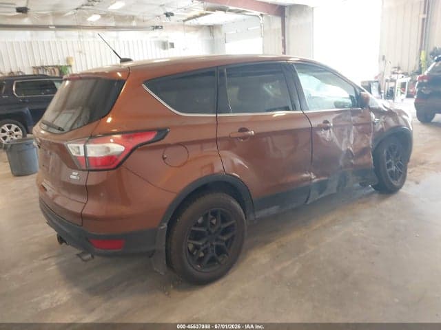 2017 FORD ESCAPE SE 4