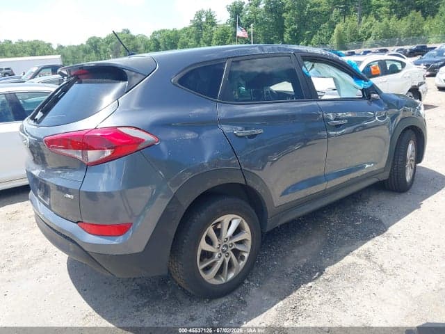2018 HYUNDAI TUCSON SE 4