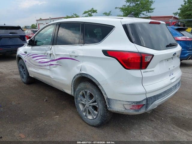 2019 FORD ESCAPE SE 3