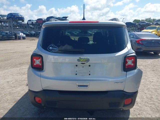 2018 JEEP RENEGADE LATITUDE FWD 16