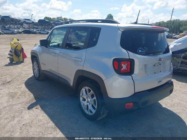 2018 JEEP RENEGADE LATITUDE FWD 3
