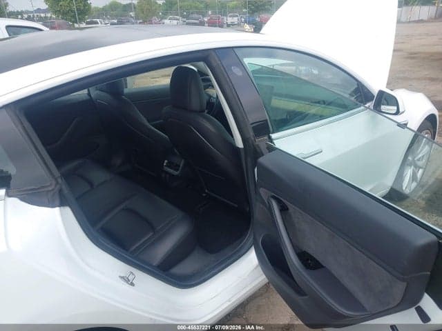2018 TESLA MODEL 3 LONG RANGE/MID RANGE 8