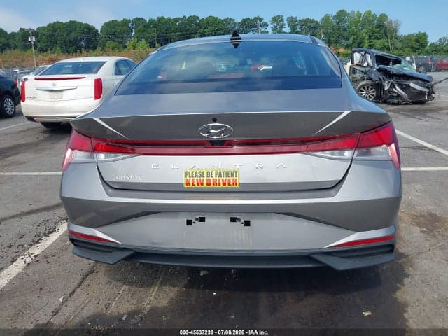 2022 HYUNDAI ELANTRA SEL 17