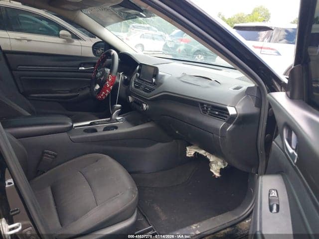 2022 NISSAN ALTIMA S FWD 5