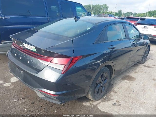 2023 HYUNDAI ELANTRA SEL 4