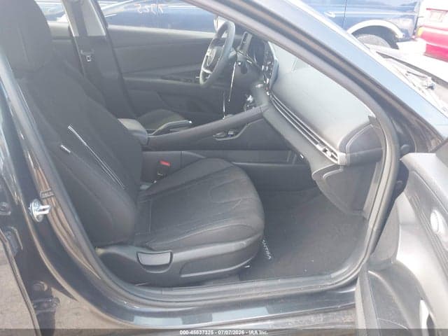 2023 HYUNDAI ELANTRA SEL 5