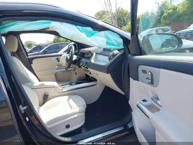 2025 MERCEDES-BENZ GLA 250 4MATIC 5