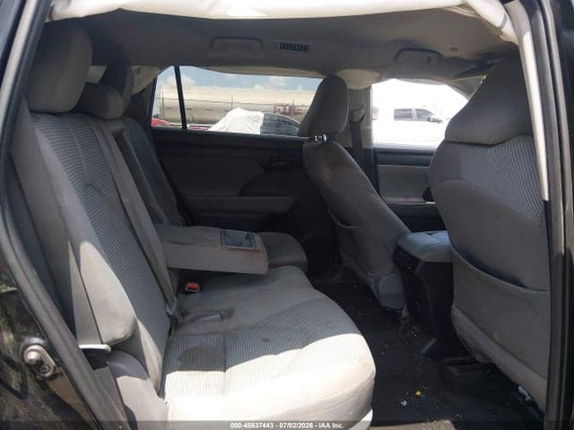 2020 TOYOTA HIGHLANDER 8