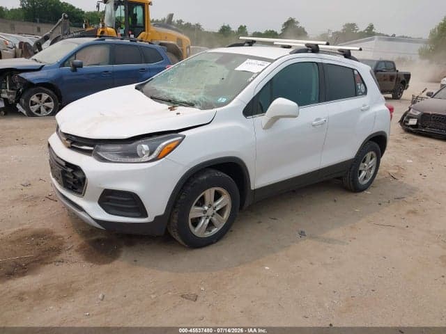 2020 CHEVROLET TRAX AWD LT 2