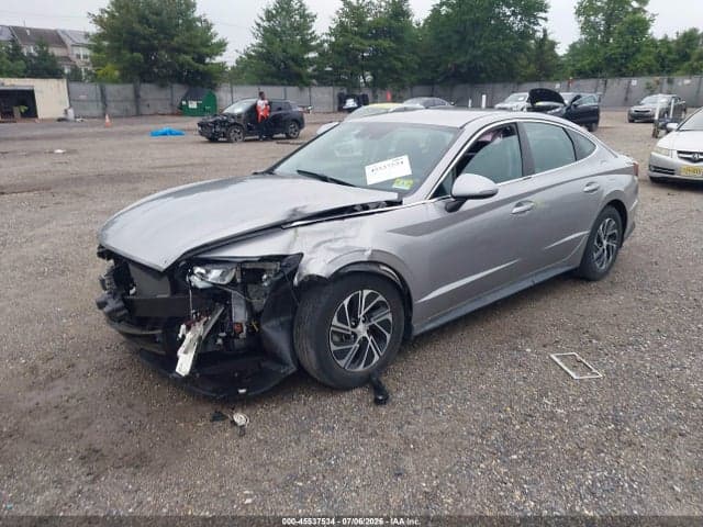 2021 HYUNDAI SONATA BLUE 2