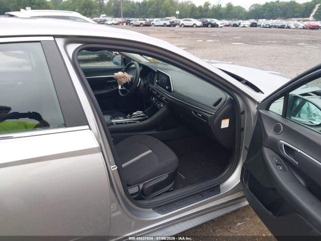 2021 HYUNDAI SONATA BLUE 5