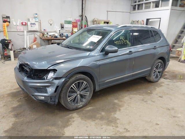 2018 VOLKSWAGEN TIGUAN 2.0T SE/2.0T SEL 2