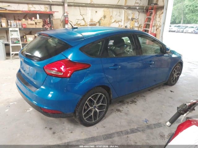 2017 FORD FOCUS SEL 4