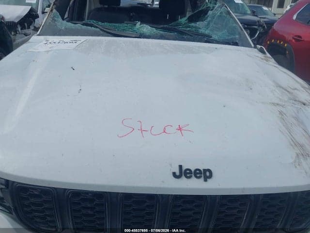 2023 JEEP GRAND CHEROKEE L ALTITUDE 4X4 10